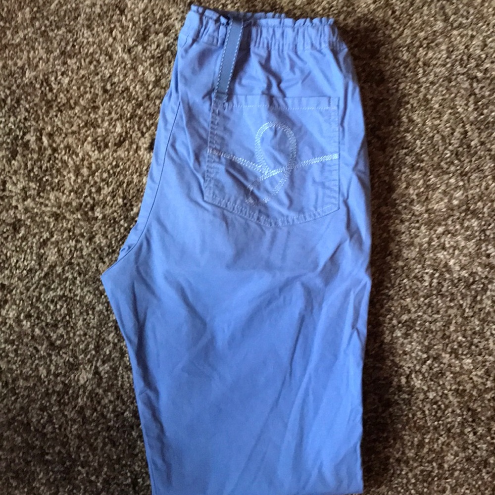 Small scrub pants